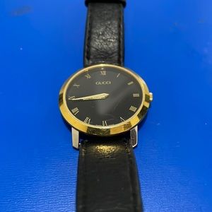 Gucci 2200M Watch